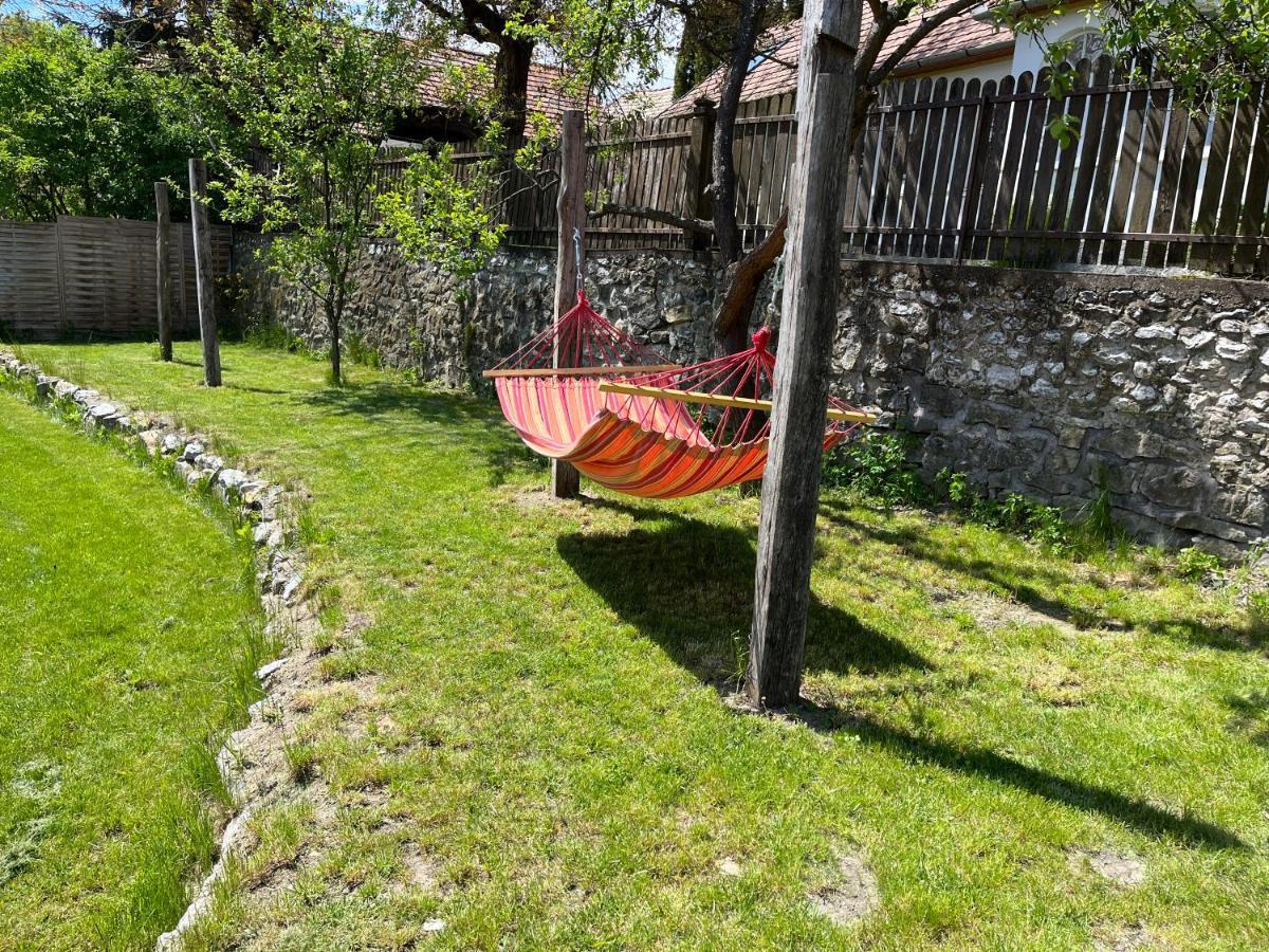 Antik Vendeghaz Hotel Nagyvisnyó Buitenkant foto