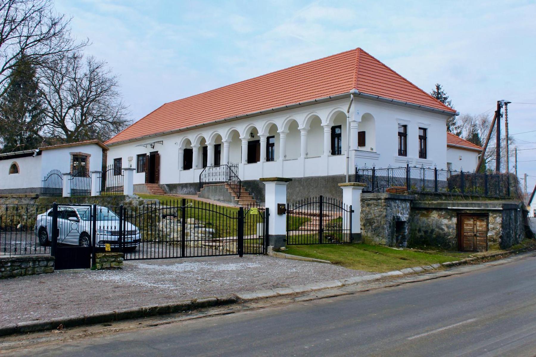 Antik Vendeghaz Hotel Nagyvisnyó Buitenkant foto